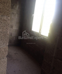 Квартира 3-комн 47 м² - Вахтанга Горгасали, Батумі