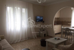 Квартира 3-комн 44 м² - Юр'ївська, Батумі