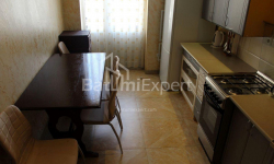 Квартира 65 м² - Петра Мелiкiшвiлi, Батумі, Грузія