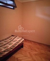 Квартира 4-комн 63 м² - Іване Джавахишвілі, Батумі