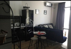 Квартира 3-комн 48 м² - Юсуфа Кобаладзе, Батумі