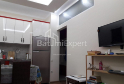 Квартира 3-комн 48 м² - Юр'ївська, Батумі
