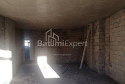 Квартира 3-комн 56 м² - Юр'ївська, Батумі