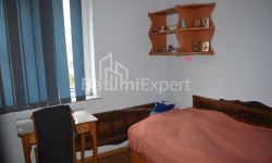 Квартира 3-комн 61 м² - Михайла Лермонтова, Батумі
