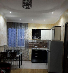 Квартира 2-комн 44 м² - Зураба Горгiладзе, Батумі