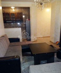 Квартира 3-комн 50 м² - Вахтанга Горгасалі, Батумі