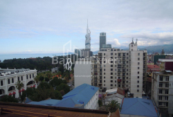 Квартира 2-комн 121 м² - 26 травня, Батумі