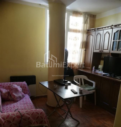 Квартира 90 м² - Зураба Горгiладзе, Батумі, Грузія