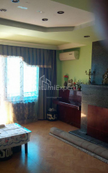 Квартира 6-комн 125 м² - Петра Мелiкiшвiлi, Батумі