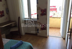 Квартира 4-комн 74 м² - Юр'ївська, Батумі