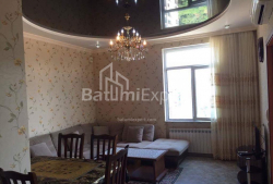 Квартира 4-комн 74 м² - Юр'ївська, Батумі