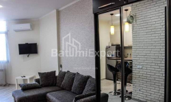 Квартира 2-комн 35 м² - Юр'ївська, Батумі