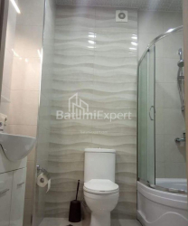 Квартира 2-комн 43 м² - Вахтанга Горгасалі, Батумі