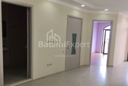 Квартира 3-комн 73 м² - Юр'ївська, Батумі