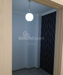 Квартира 3-комн 48 м² - Петра Мелiкiшвiлi, Батумі