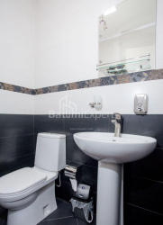 Квартира 136 м² - Зураба Горгiладзе, Батумі, Грузія