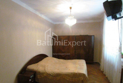 Квартира 4-комн 100 м² - Іване Джавахишвілі, Батумі