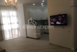 Квартира 3-комн 80 м² - Юр'ївська, Батумі