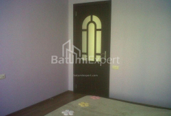 Квартира 3-комн 80 м² - Юр'ївська, Батумі