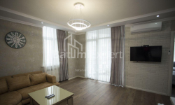 Квартира 5-комн 73 м² - Юр'ївська, Батумі