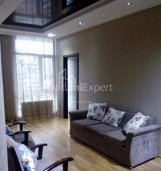 Квартира 3-комн 70 м² - Юр'ївська, Батумі