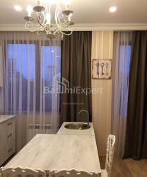 Квартира 2-комн 43 м² - Вахтанга Горгасалі, Батумі