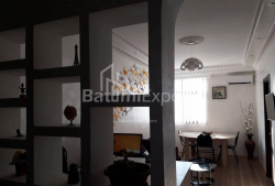 Квартира 2-комн 50 м² - Ангiса, Батумі