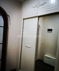 Квартира 3-комн 85 м² - Царя Парнаваза, Батумі