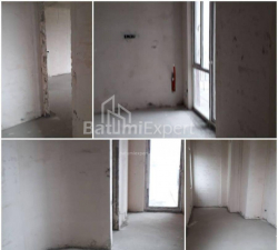 Квартира 3-комн 78 м² - Петра Багратіоні, Батумі