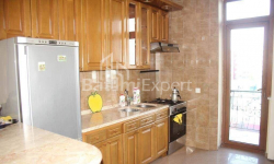 Квартира 4-комн 153 м² - Іллі Чавчавадзе, Батумі