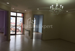 Квартира 3-комн 73 м² - Юр'ївська, Батумі