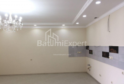 Квартира 3-комн 73 м² - Юр'ївська, Батумі