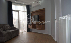 Квартира 2-комн 37 м² - Юр'ївська, Батумі