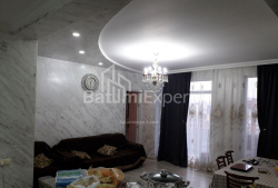 Квартира 4-комн 88 м² - Михайла Лермонтова, Батумі