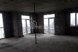 Квартира 3-комн 75 м² - Юр'ївська, Батумі