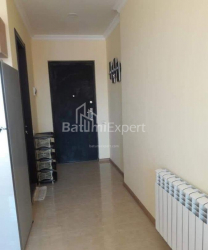 Квартира 3-комн 64 м² - Михайла Лермонтова, Батумі