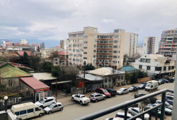 Квартира 3-комн 94 м² - Шерифа Хімшіашвілі, Батумі