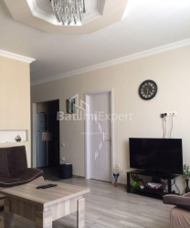 Квартира 4-комн 95 м² - Шерифа Хімшіашвілі, Батумі