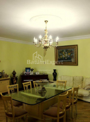 Квартира 5-комн 135 м² - Юр'ївська, Батумі