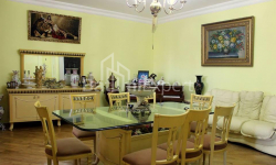 Квартира 5-комн 135 м² - Юр'ївська, Батумі