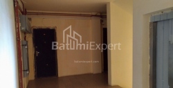 Квартира 4-комн 110 м² - Вахтанга Горгасалі, Батумі