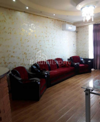 Квартира 3-комн 59 м² - Петра Багратіоні, Батумі
