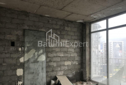 Квартира 4-комн 75 м² - Шерифа Хімшіашвілі, Батумі