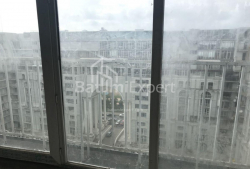 Квартира 4-комн 75 м² - Шерифа Хімшіашвілі, Батумі