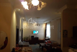 Квартира 4-комн 70 м² - Юр'ївська, Батумі