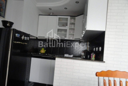 Квартира 3-комн 54 м² - Михайла Лермонтова, Батумі