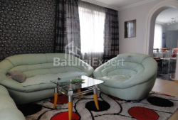 Квартира 3-комн 54 м² - Михайла Лермонтова, Батумі