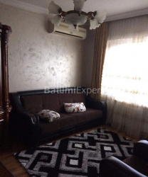 Квартира 3-комн 65 м² - Давида Агмашенеблі, Батумі