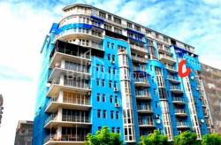 Квартира 4-комн 87 м² - Зураба Горгiладзе, Батумі