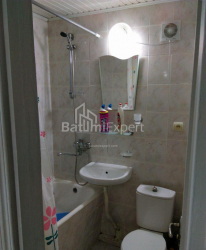 Квартира 1-комн 32 м² - Зураба Горгiладзе, Батумі